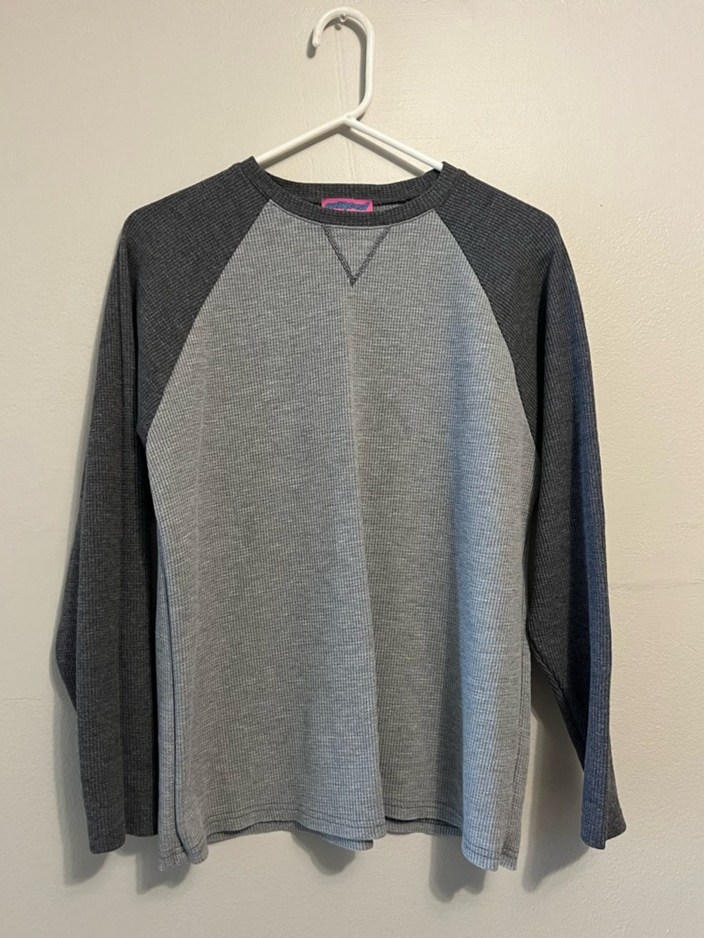 Edikted Raglan Thermal Long Sleeve - Light Gray & Charcoal